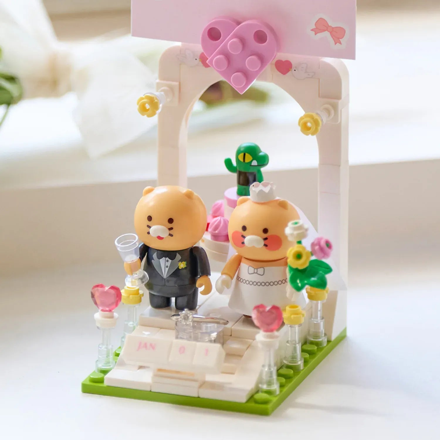 [KAKAO FRIENDS] Chunsik's Happy Wedding Brick Figure Set