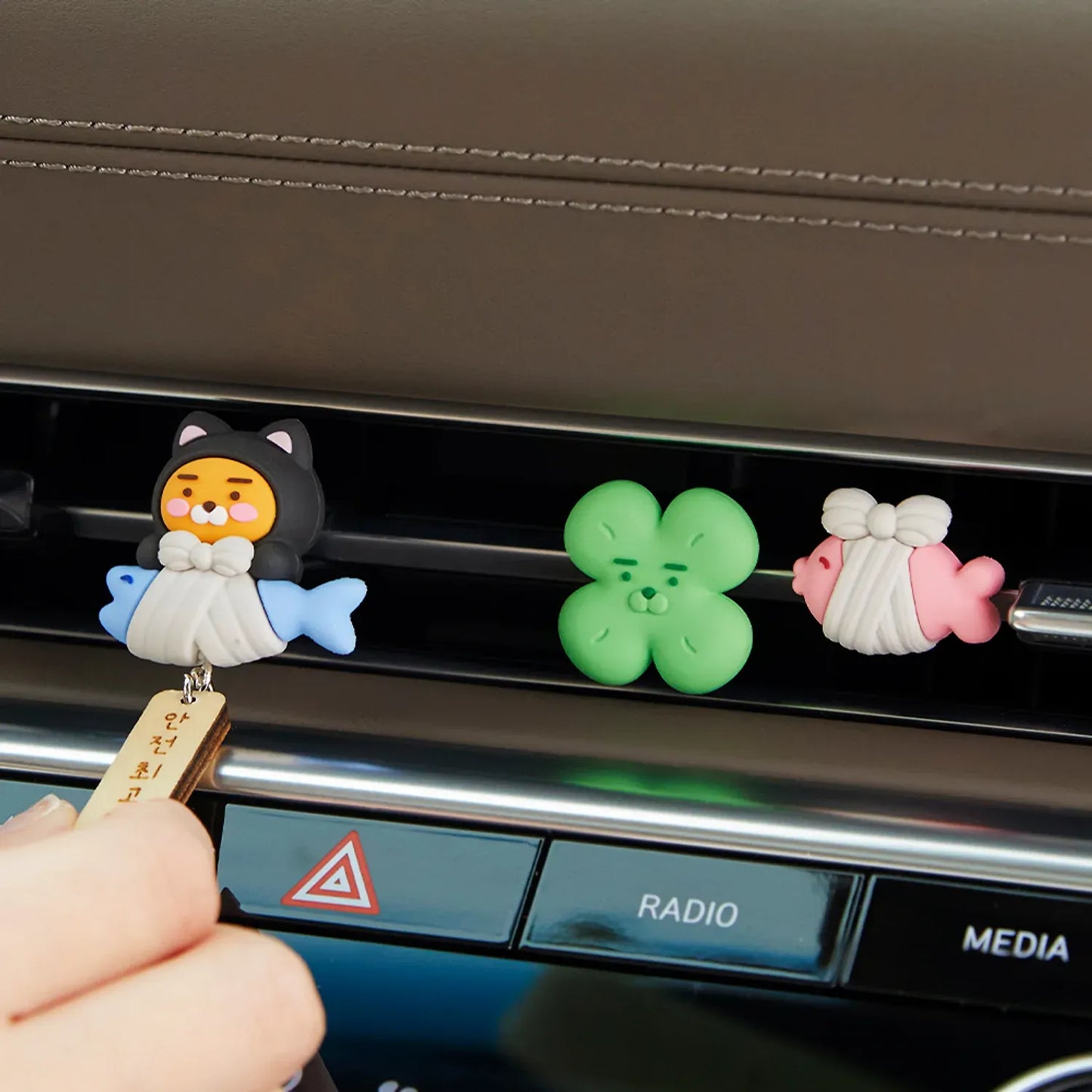 [KAKAO FRIENDS]Nyangnyang Air Vent Figure