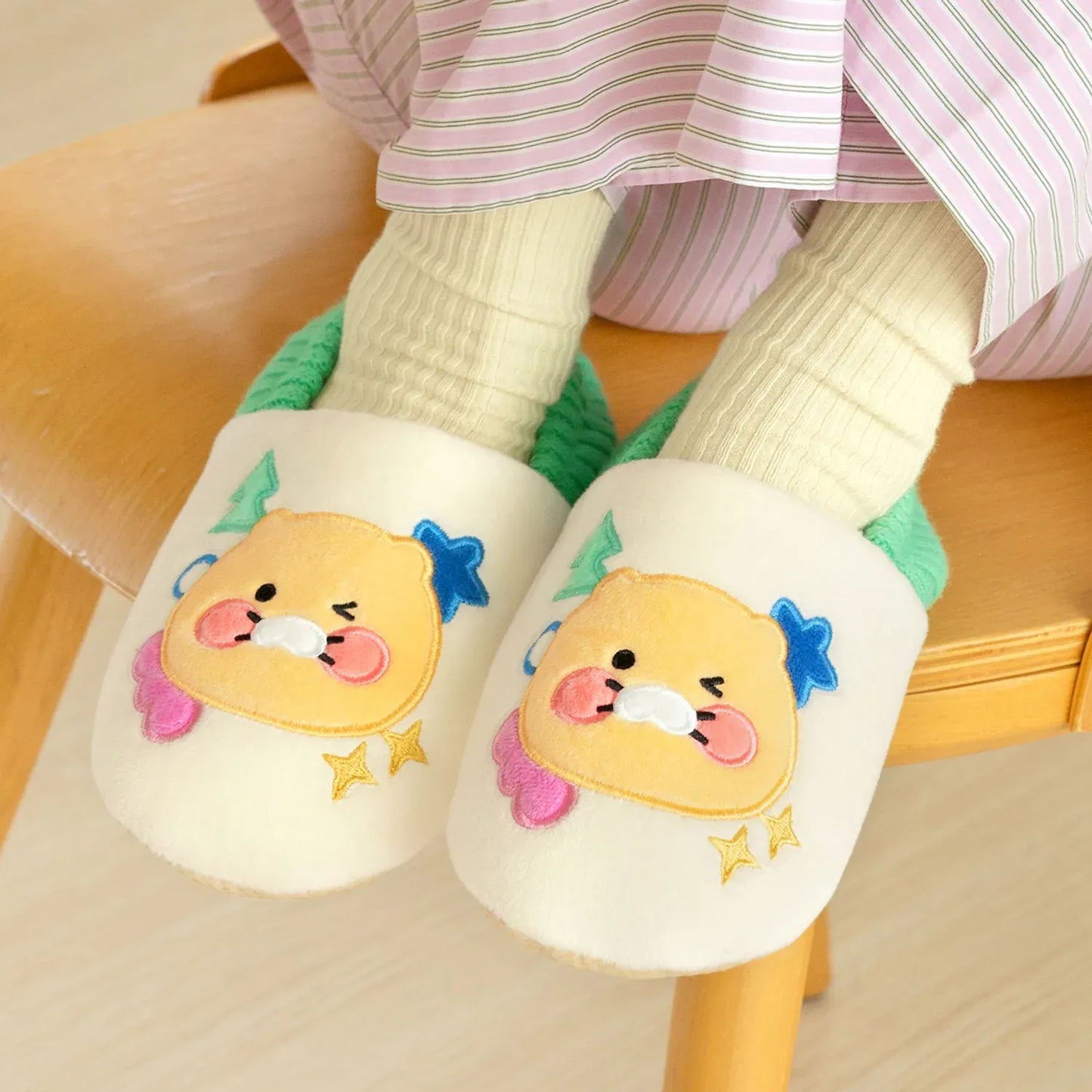 [KAKAO FRIENDS] Chunsik Bending Room Shoes