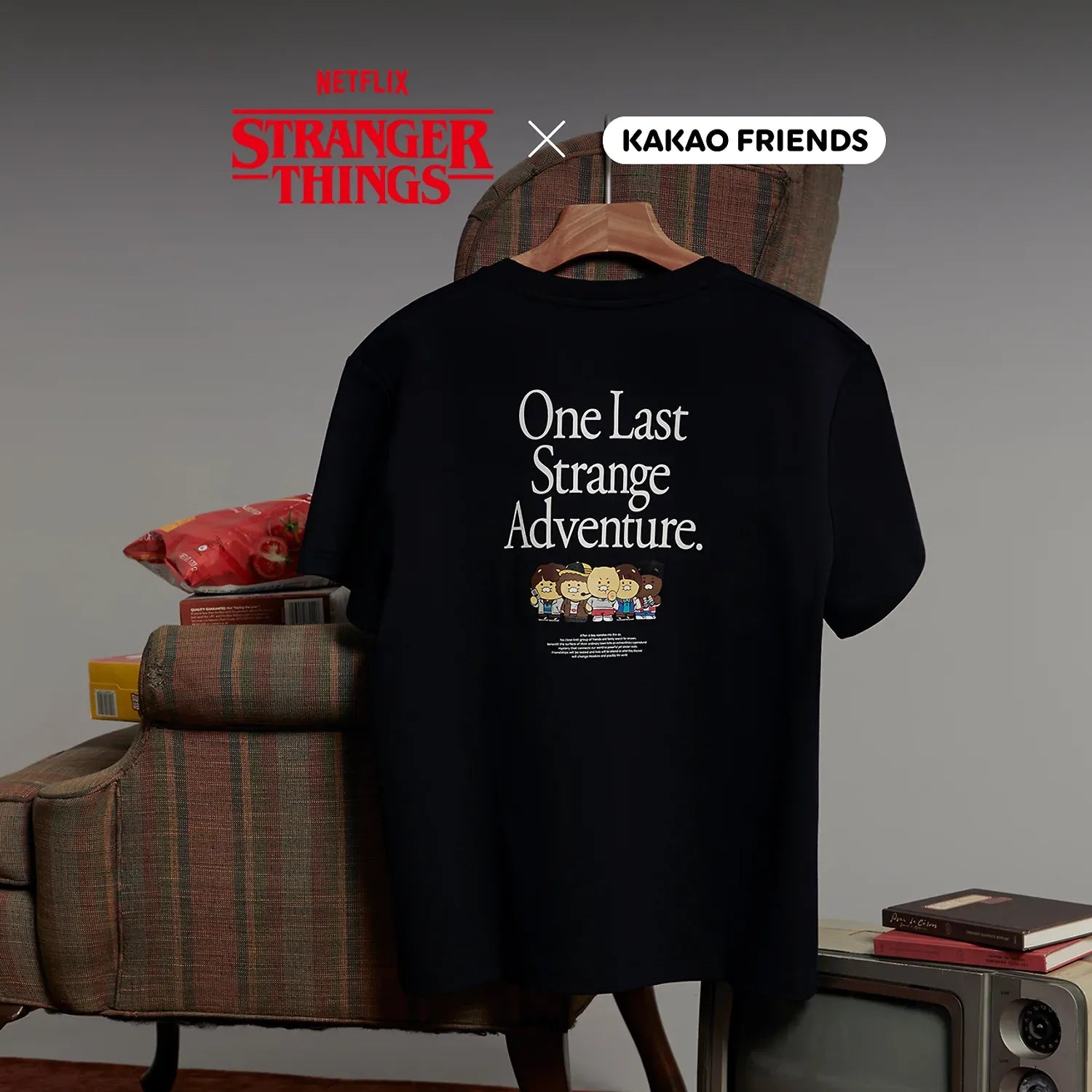 [KAKAO FRIENDS]XStranger Things Graphic Short Sleeve T-Shirt