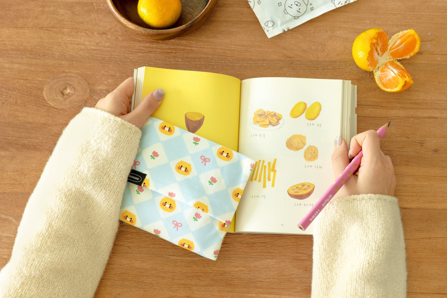 [KAKAO FRIENDS] Hot Pack Pouch Warm Winter Hand Warmer Case