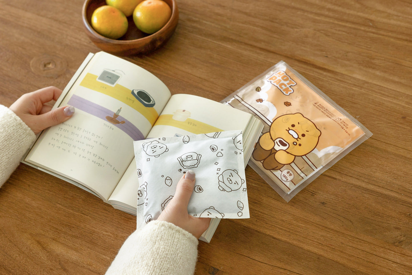[KAKAO FRIENDS] Warm Hot Pack Holder Reusable Pouch Type