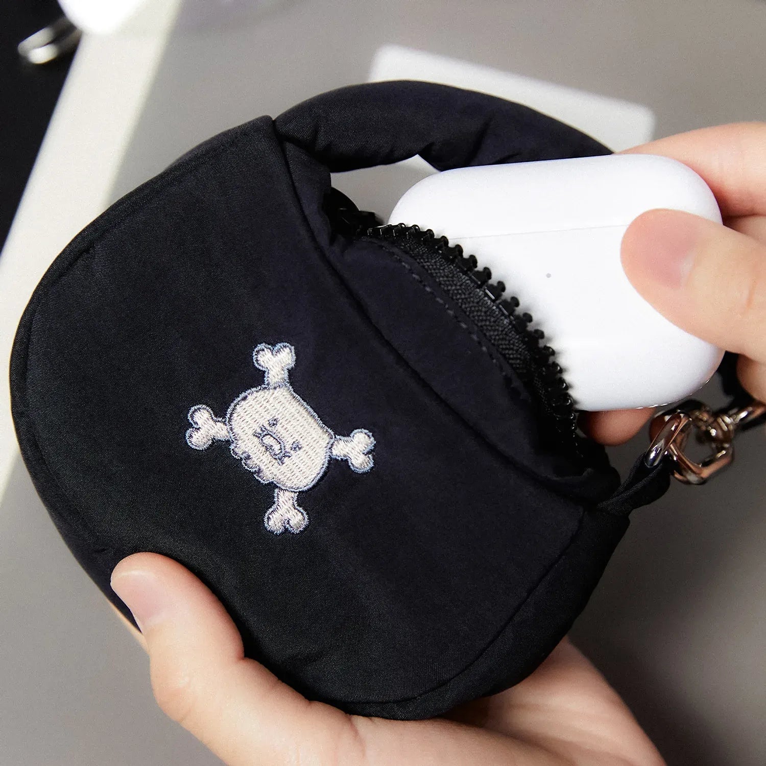 [KAKAO FRIENDS] Nyang Nyang Special Black Nano Bag Chunsik Ghost