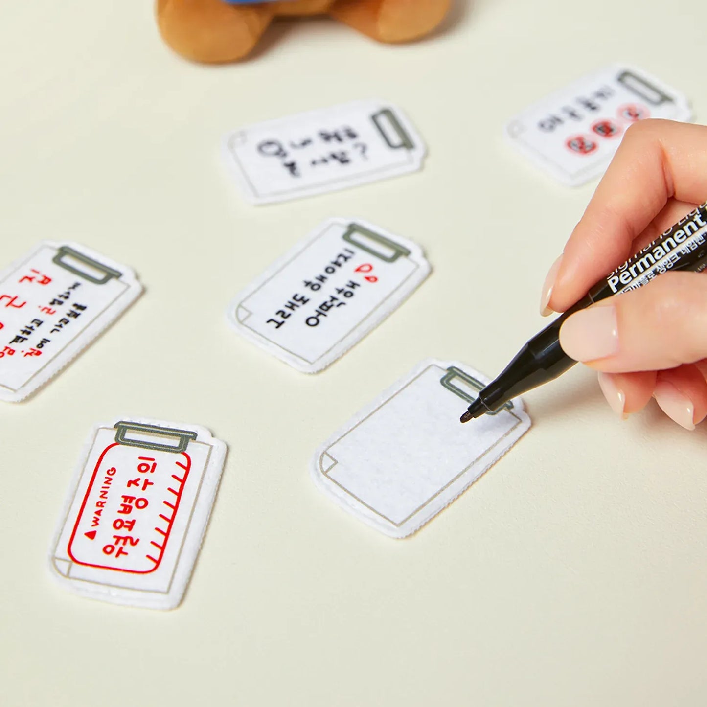 [KAKAO FRIENDS] Office Message Board Plush Manager Chunsik