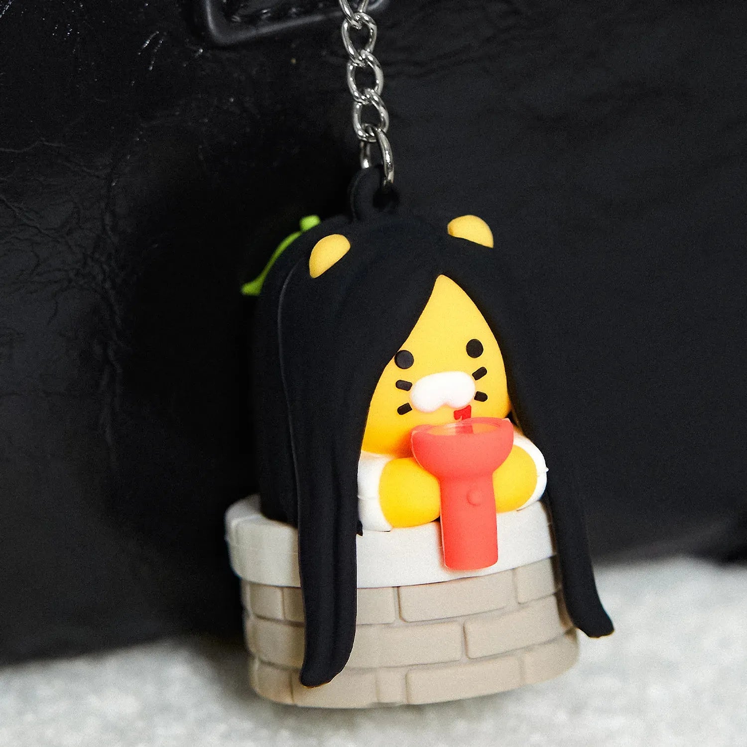 [KAKAO FRIENDS] Nyang Nyang Special LED Horror Chunsik Keyring Figure