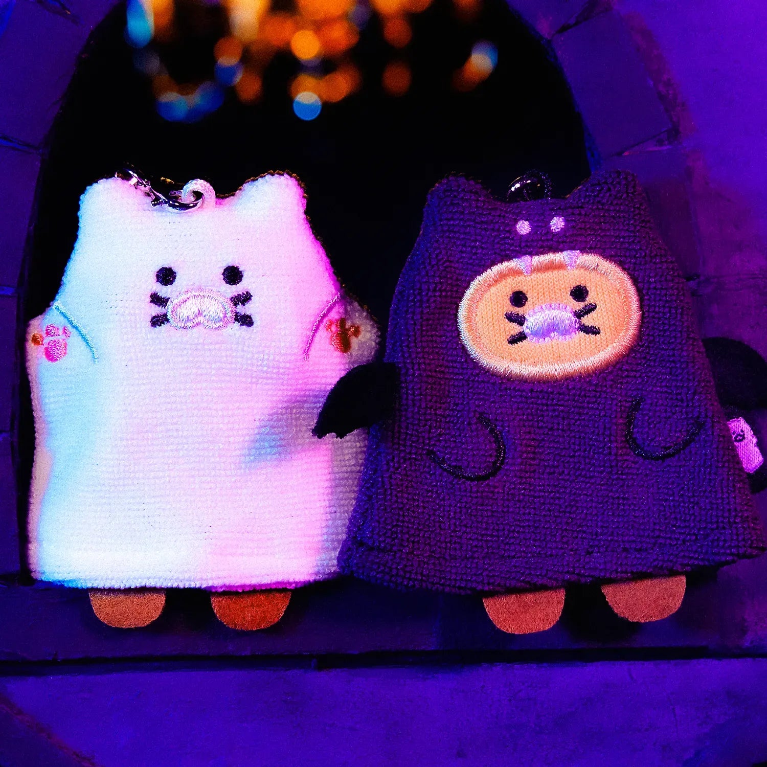 [KAKAO FRIENDS] Nyang Nyang Special Chunsik Ghost & Bat Phone Cleaner Strap