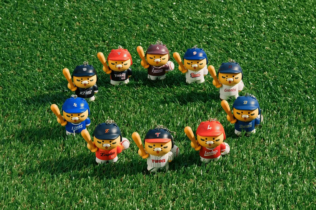[KAKAO FRIENDS] KBO x Kakao Friends Chunshik Batter Figure Keyring Collection