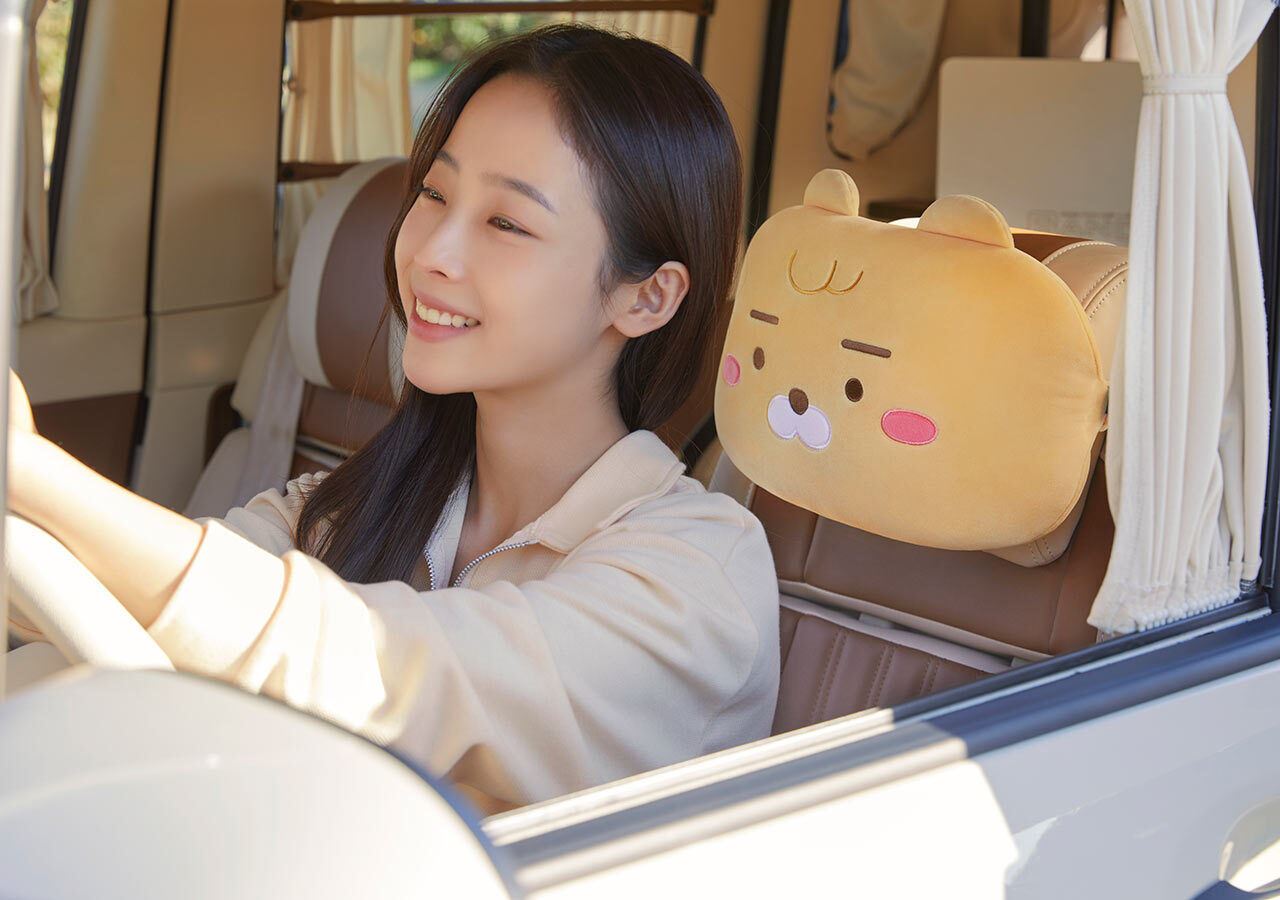 [KAKAO FRIENDS] Car Neck Cushion - Little Ryan & Apeach OFFICIAL MD